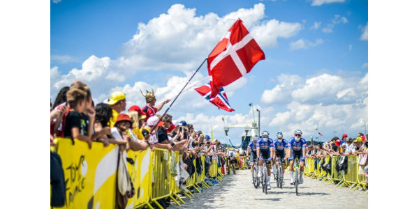 Victoria de Dylan Groenewegen en la etapa 3 del Tour de Francia